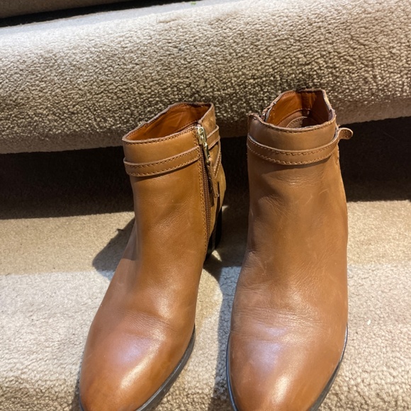 Ralph Lauren boots - Picture 2 of 4